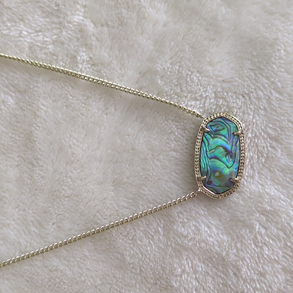 KENDRA SCOTT Dylan Gold Pendant Necklace In Abalone Shell - Picture 2 of 8